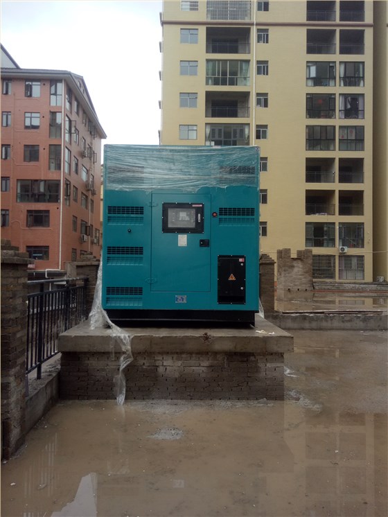 明邦600kw静音箱智能发电机组1