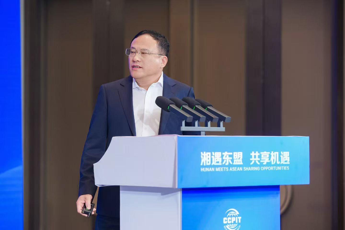 我司董事长陈纯清受邀在第三届湖南国际贸易投资洽谈会发表主题演讲 我司董事长陈纯清受邀在第三届湖南国际贸易投资洽谈会发表主题演讲